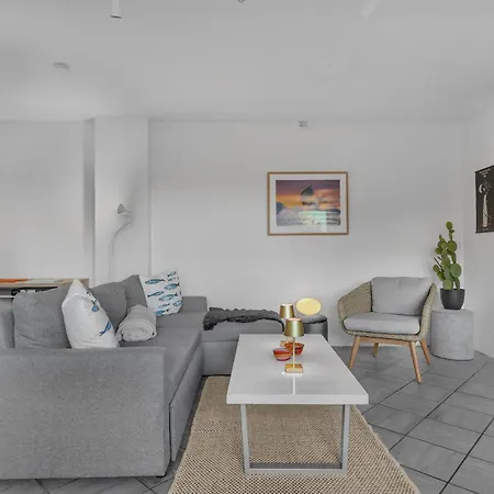 Apartment Stormly - Modern 1bed With Sofabed In Quiet Area