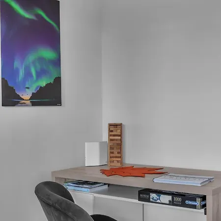 Appartement Stormly - Modern 1-bedroom With Sofa-bed, Free Parking, Quiet Area Tromsø