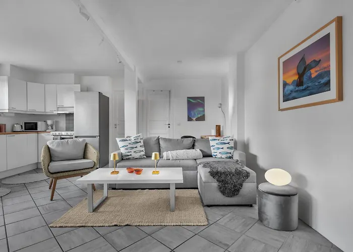 Apartamento Stormly - Modern 1-bedroom With Sofa-bed, Free Parking, Quiet Area Tromsø